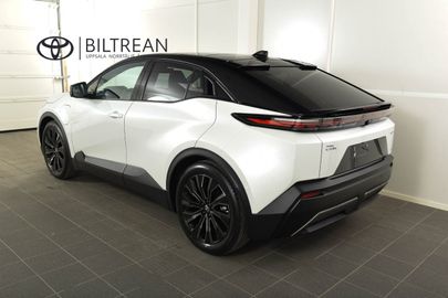 Car image 2