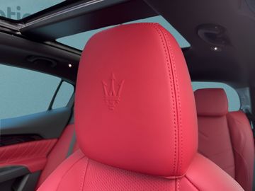 Car image 30