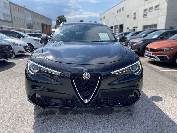 Alfa Romeo Stelvio 2.2 16V AT8 Q4 140 kW image number 3