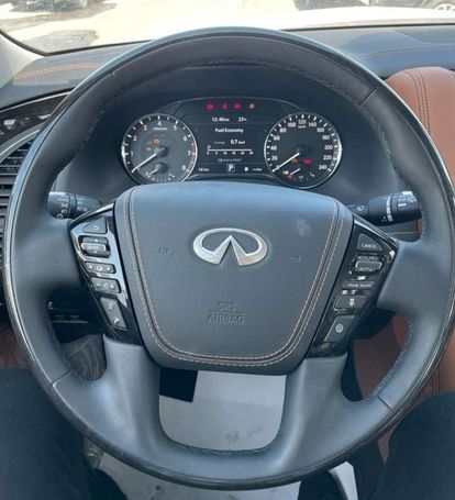 Infiniti QX80 V8 298 kW image number 16