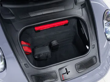Car image 47