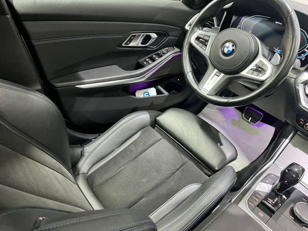 BMW 330 e M Sport Steptronic 216 kW image number 21