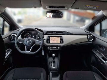 Car image 14