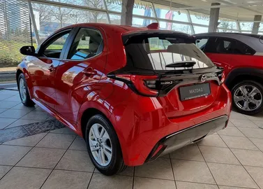 Car image 3