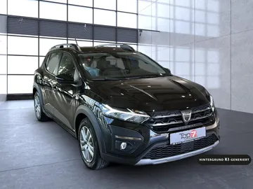 Car image 3