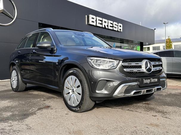 Mercedes-Benz GLC 300 e 235 kW image number 2