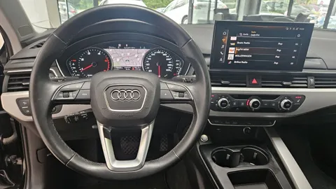 Car image 32