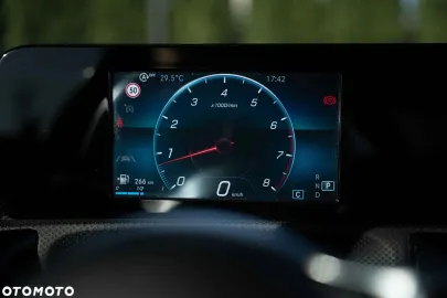 Car image 35