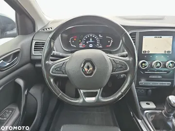 Car image 32