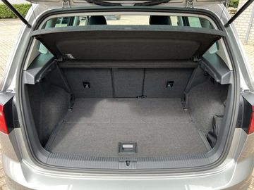 Car image 31