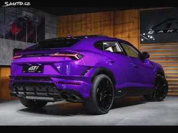 Car image 34