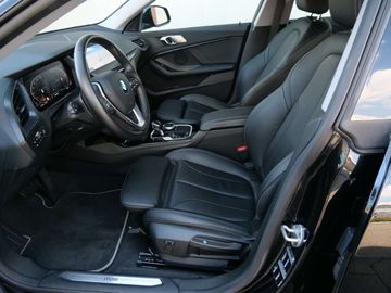 Car image 37