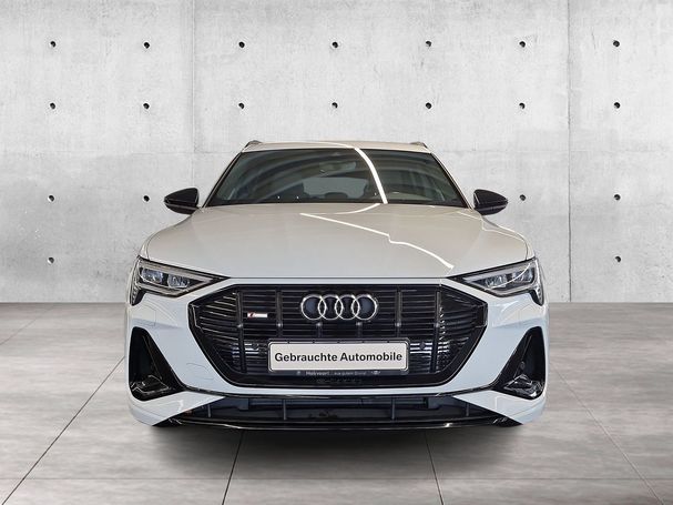 Audi e-tron 50 quattro S-line 230 kW image number 3