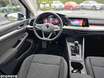 Car image 33