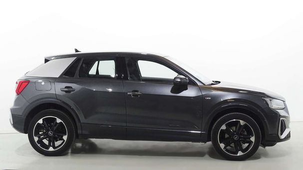 Audi Q2 35 TFSI S-line 110 kW image number 8