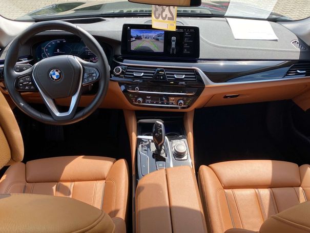 BMW 530i Touring 185 kW image number 7