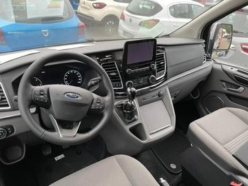 Car image 12