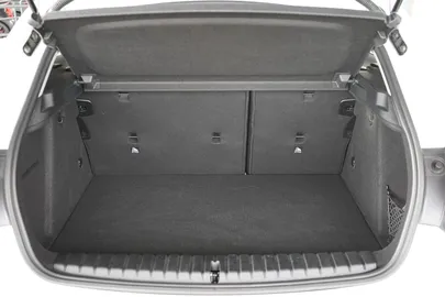 Car image 34