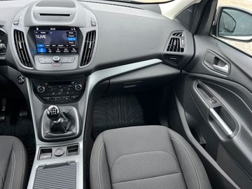 Car image 14