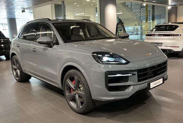 Porsche Cayenne S E-Hybrid 382 kW image number 3