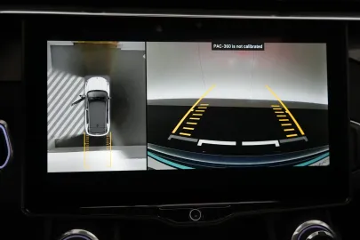 Car image 40
