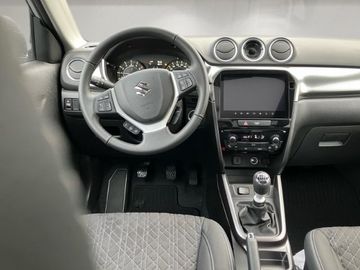 Car image 10