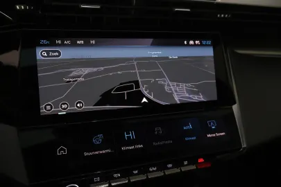 Car image 28