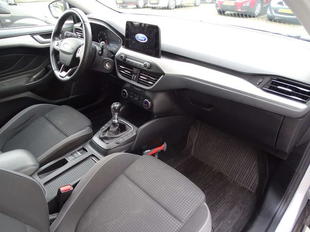 Ford Focus 1.0 EcoBoost 74 kW image number 32