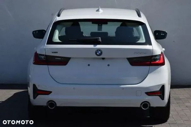 BMW 330 Touring 185 kW image number 12