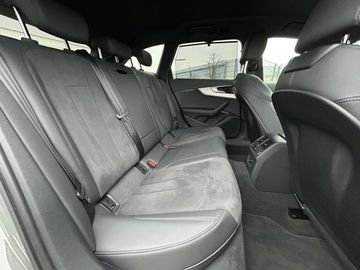 Car image 37