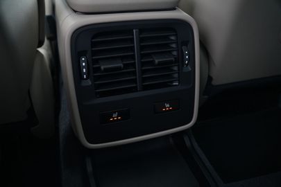 Car image 35