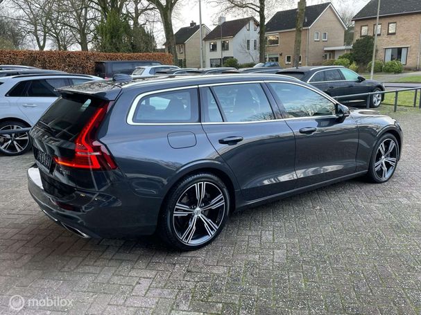 Volvo V60 T8 Twin Engine Inscription AWD 288 kW image number 1