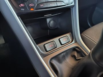 Car image 36