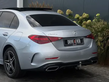 Car image 35