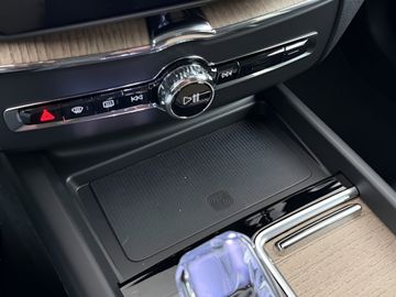 Car image 43
