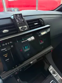 Car image 40