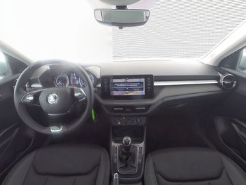 Car image 17