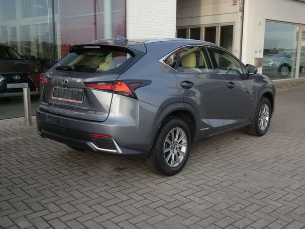 Lexus NX 300 h AWD 145 kW image number 23