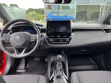 Car image 12