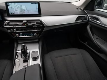 Car image 36