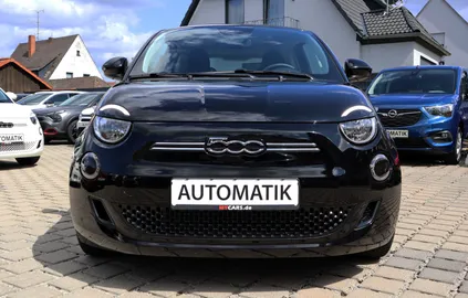 Car image 24