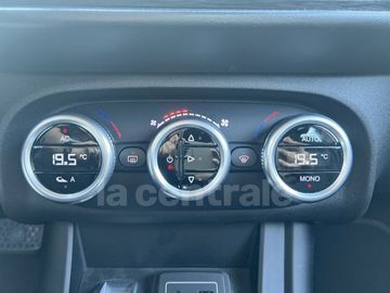 Car image 37