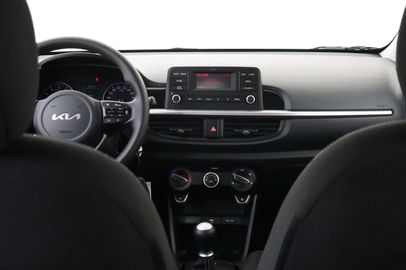 Car image 36