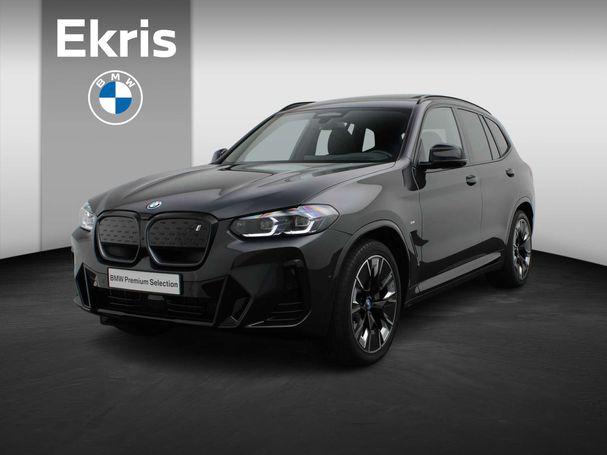 BMW iX3 M Sport 210 kW image number 1