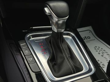 Car image 31