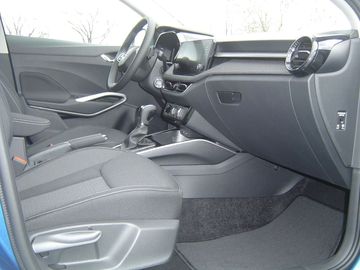 Car image 12