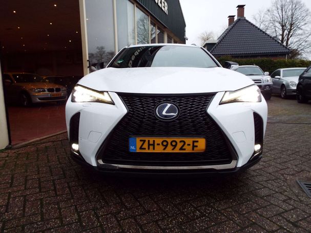 Lexus UX 250h 135 kW image number 10