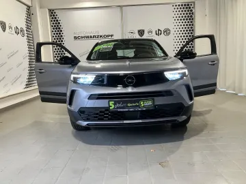 Car image 27