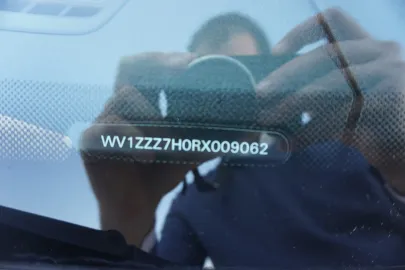 Car image 24
