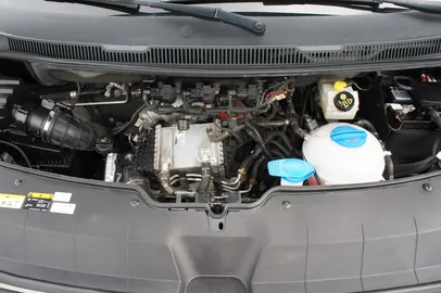 Car image 29